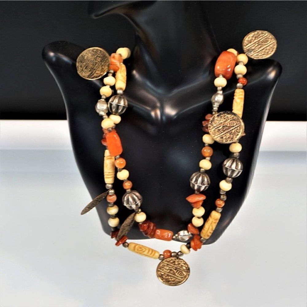 Vintage Polished Stones Agate Quartz Bovine Carved Beads Double Strand Necklace